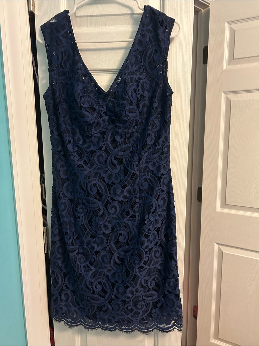 Lilly Pulitzer Navy Sleeveless V-Neck Lace Sheath Dress